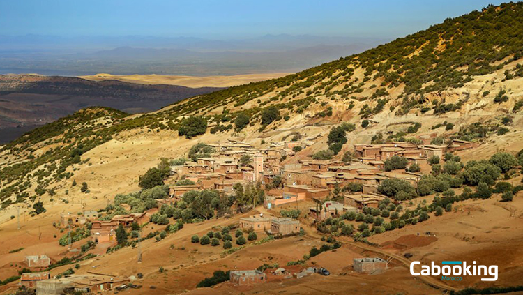 cab in montagnes Atlas, taxi in montagnes Atlas Morocco