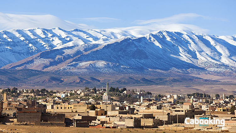 cab in montagnes Atlas, taxi in montagnes Atlas Morocco