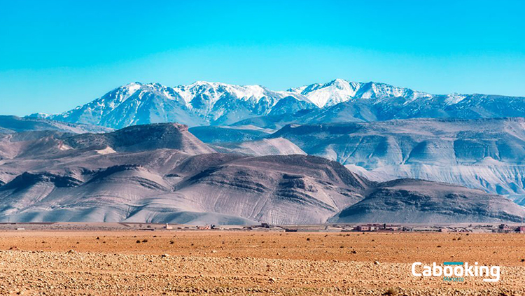 cab in montagnes Atlas, taxi in montagnes Atlas Morocco